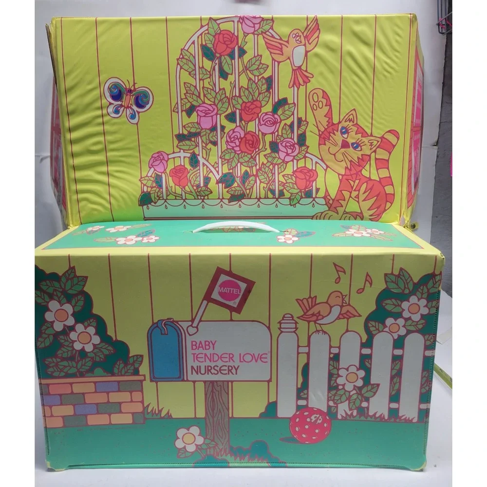Vintage 1977 Mattel Baby Tender Love Nursery Vinyl Dollhouse Carrying Case Trunk